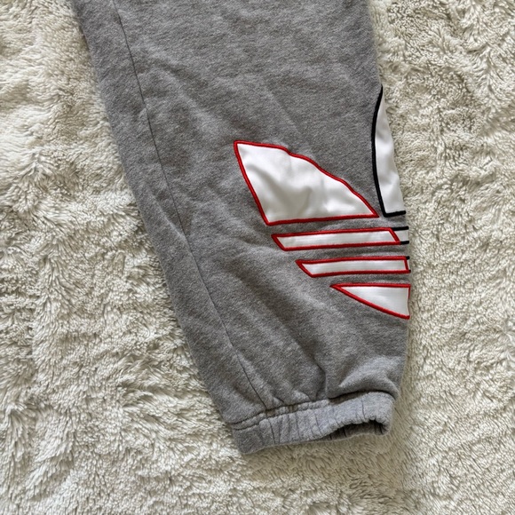 Adidas Tricolor Trefoil Sweatpants - Picture 5 of 11